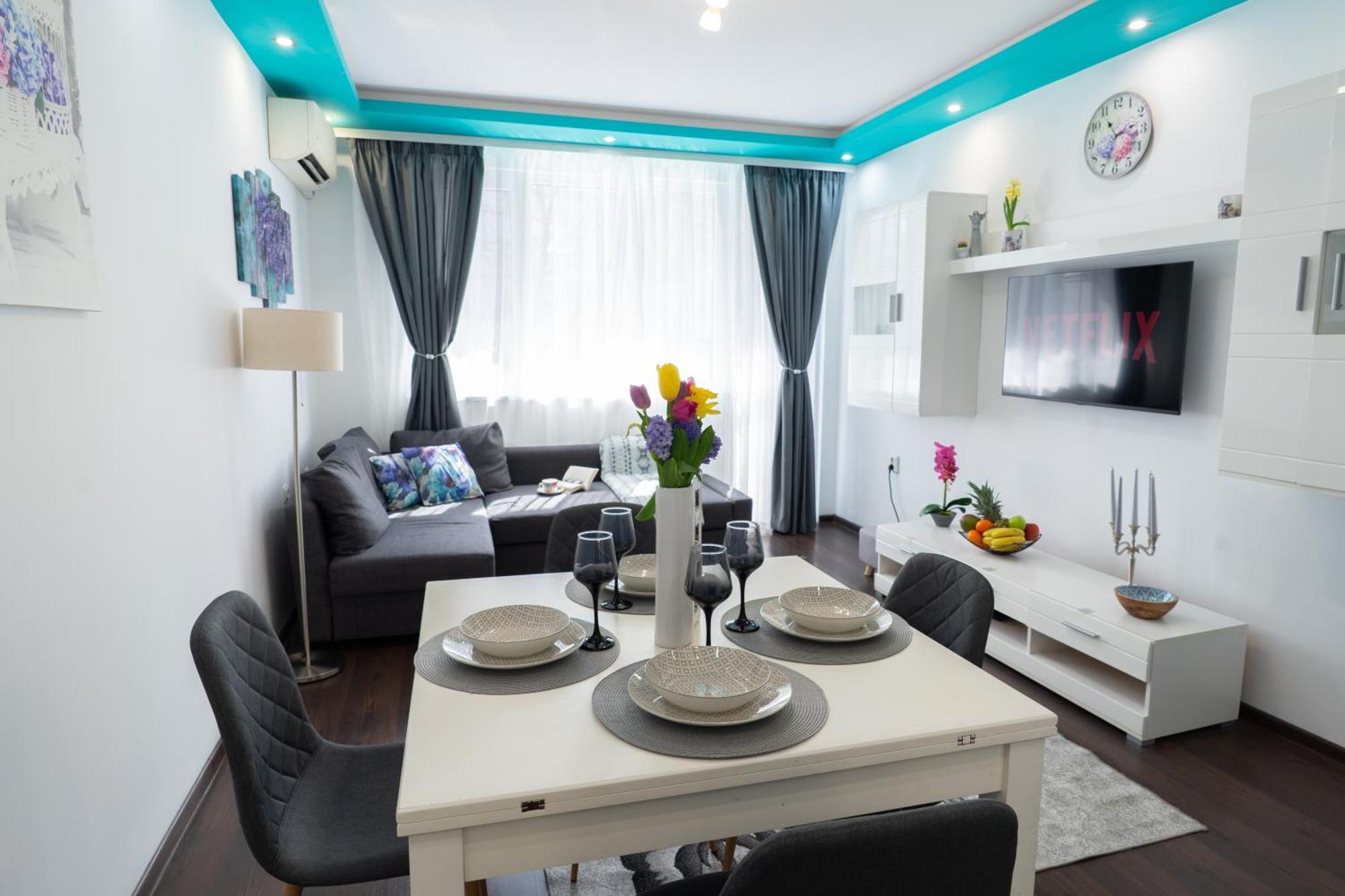 Luxury 2 Bedroom Apartment In Central Варна Екстер'єр фото