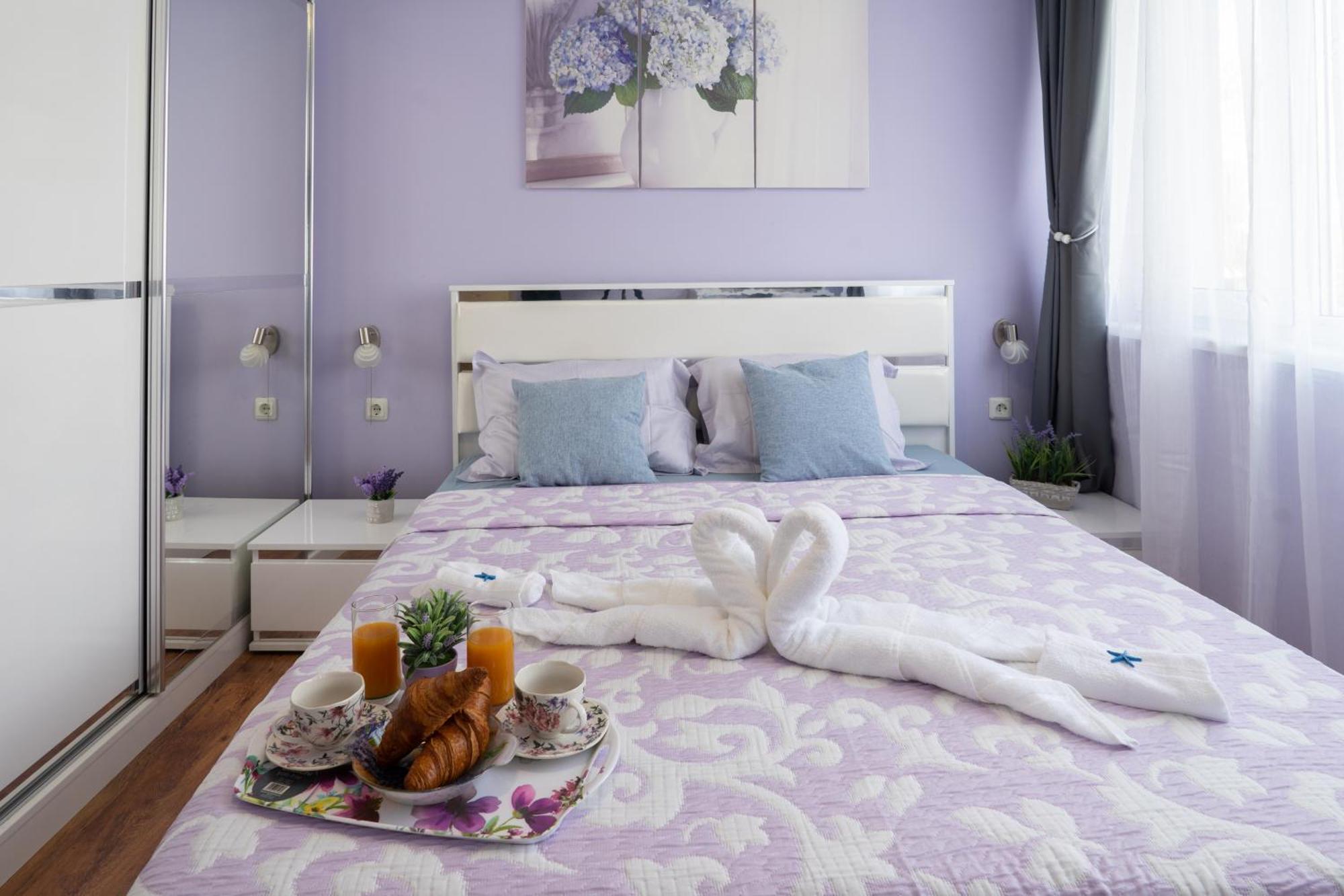 Luxury 2 Bedroom Apartment In Central Варна Екстер'єр фото